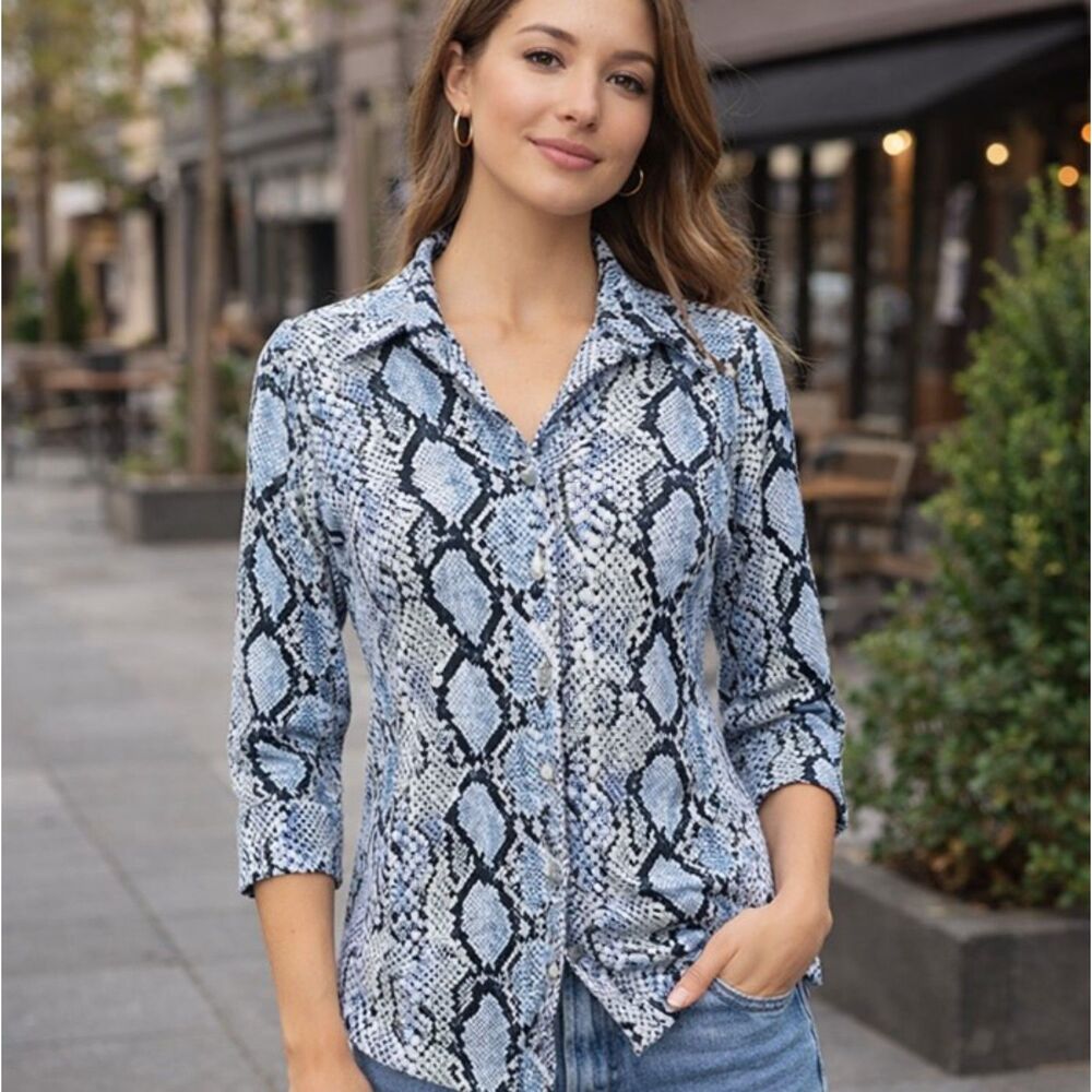Pure Amici Blue Snakeskin Print Blouse Button Front Womens M NWT